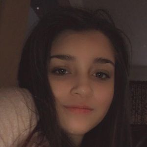 Meet your Posher, Jasmine